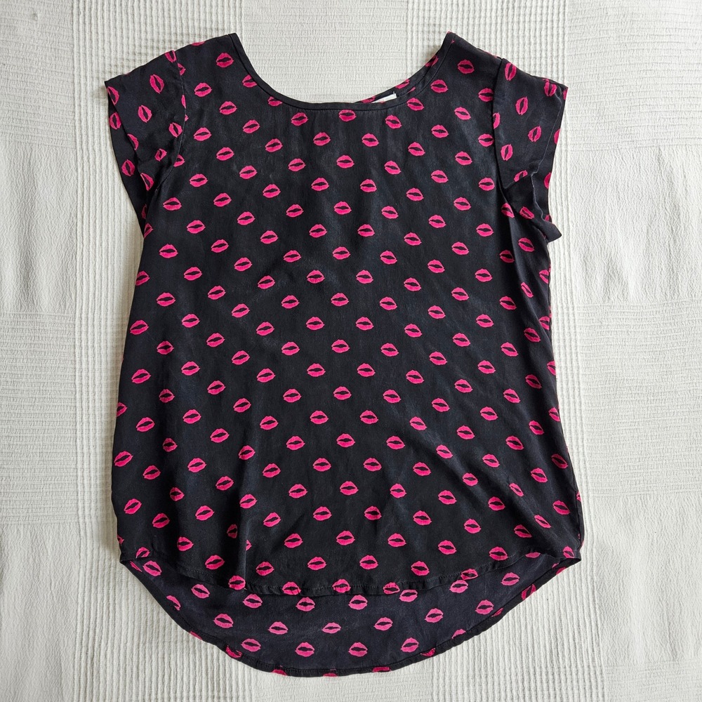 Joie Silk Lips Novelty Print AOP Flirty Twee Black Pink Cap Sleeve Top Women S
